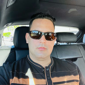 Meet your Posher, Javier alejandro